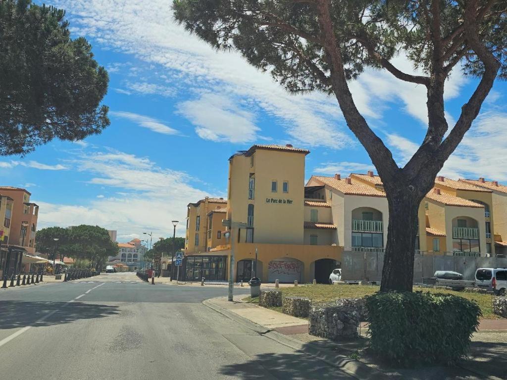 Superbe Appartement Tout Confort Le Barcarès Exterior foto